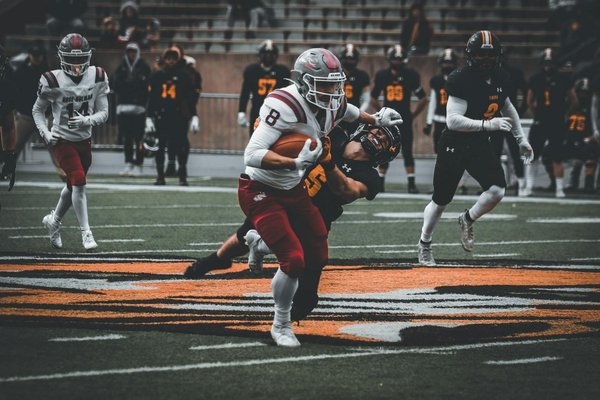 Esplora le Ultime Tendenze di Cappelli da Sposa e Scopri Come Trovare il Modello Ideale!